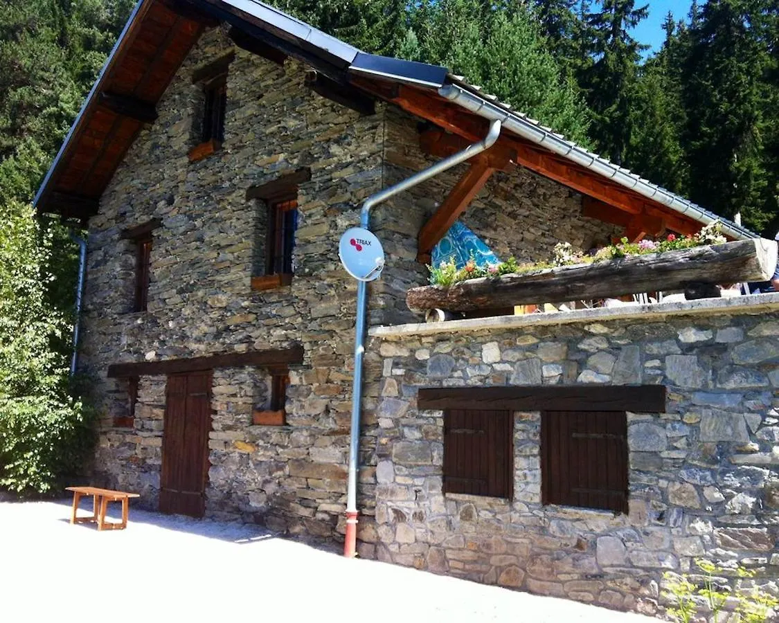 Maison De Charme A Seez Avec Vue Sur Montagne, Cheminee