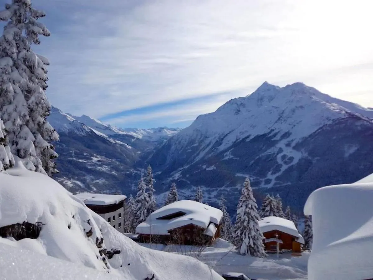 Maison De Charme A Seez Avec Vue Sur Montagne, Cheminee