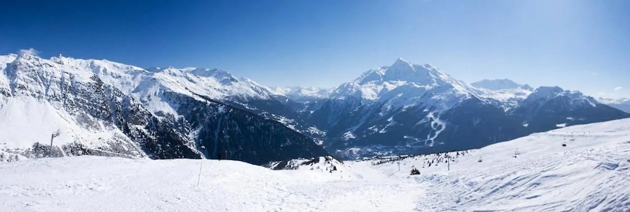 Maison De Charme A Seez Avec Vue Sur Montagne, Cheminee 0*,  France