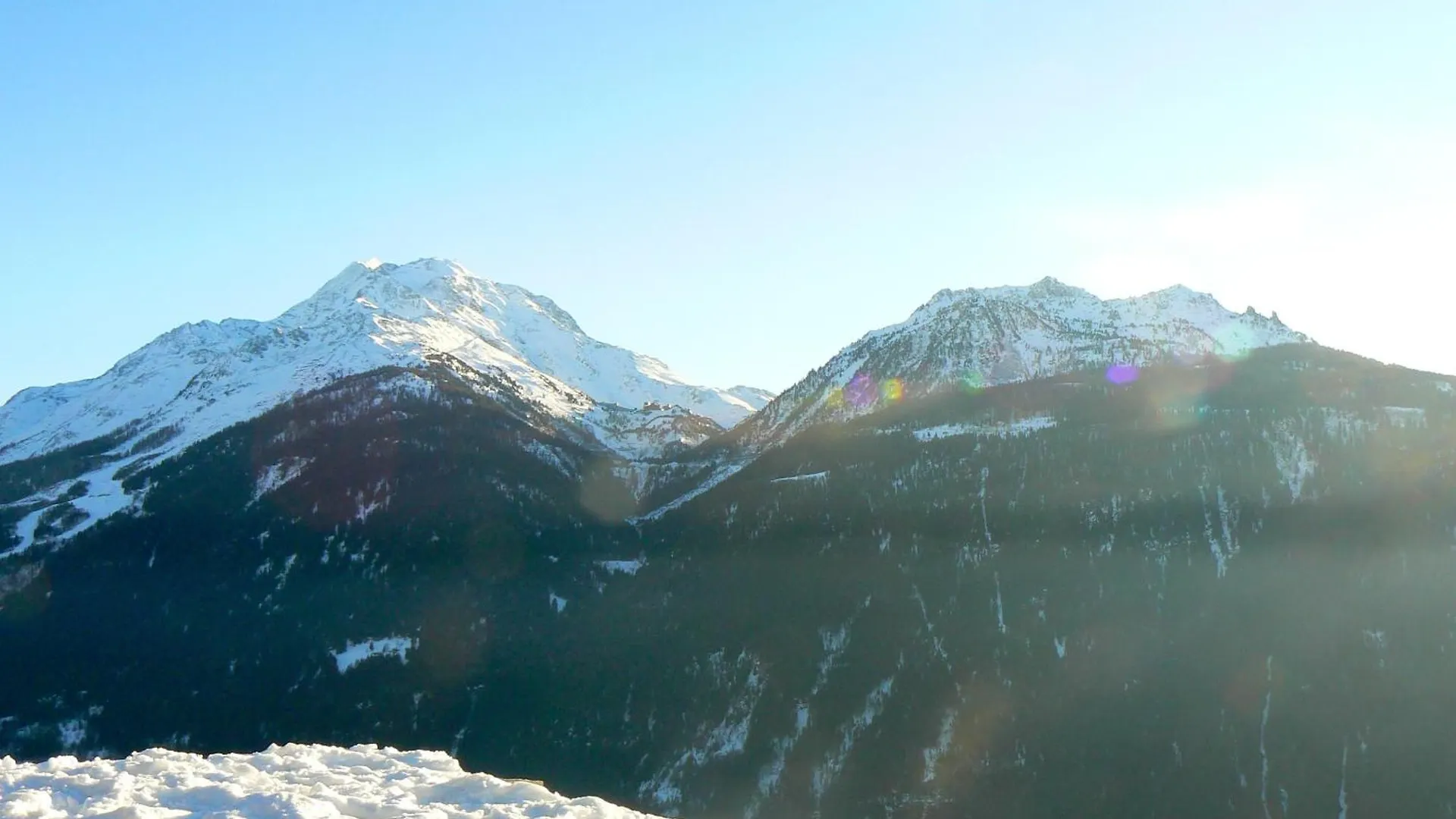 Holiday home Maison De Charme A Seez Avec Vue Sur Montagne, Cheminee
