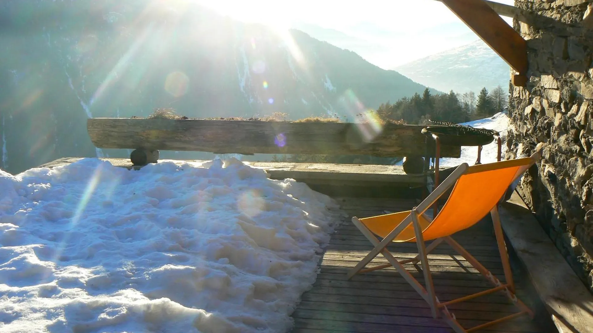 Maison De Charme A Seez Avec Vue Sur Montagne, Cheminee France